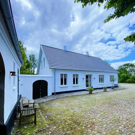 Villa In Idyllic Settings